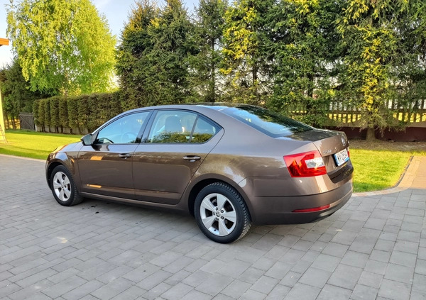 Skoda Octavia cena 59900 przebieg: 108000, rok produkcji 2018 z Nieszawa małe 67